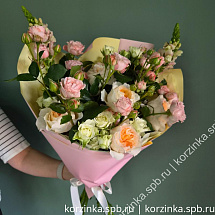 Букет Розарий от магазина Вкусные подарки и цветы