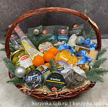 Новогодняя  корзина  Привилегия